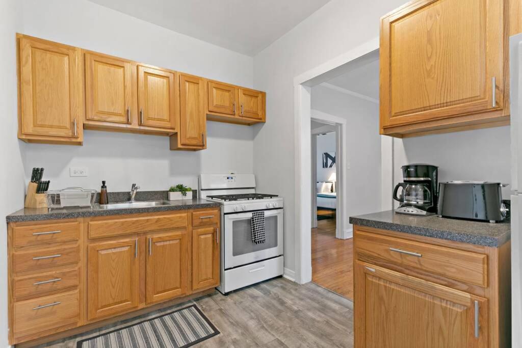 שיקגו Well-Furnished 1Br Apt In Popular Spot - Belmont J3 מראה חיצוני תמונה